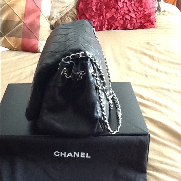 SOLD!   Chanel Orylag Fox Fur and Lambskin Leather Flap Bag. PRICE DROP⏬️ - Picture 2 of 8